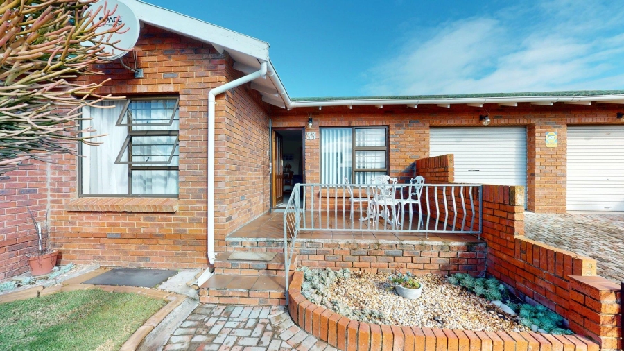 2 Bedroom Property for Sale in Sherwood Eastern Cape